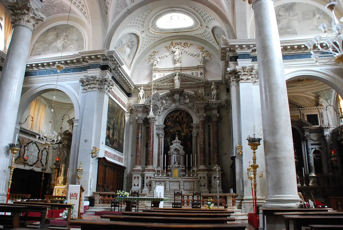 La Laguna Church Visiting Hours and Fees for 2025