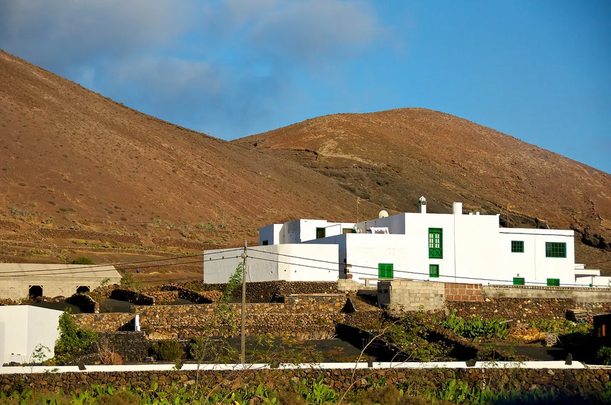 Roofs in Canarian Architecture: La Laguna Guide