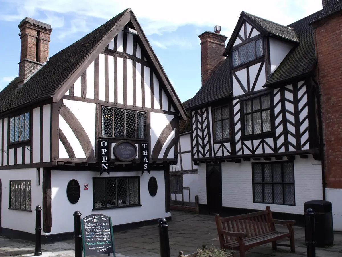 The Purpose of Traditional Curved Roof Tiles in La Laguna