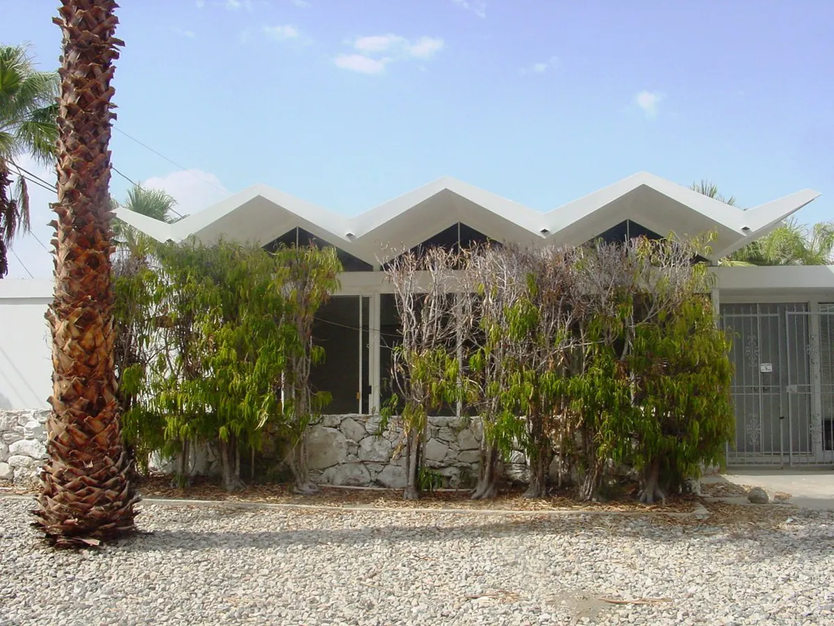 Top Modernist Buildings in Las Palmas 2025 Guide