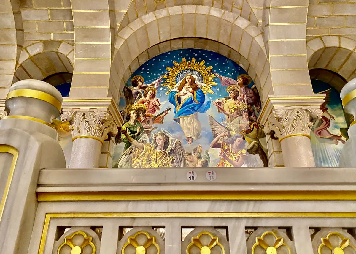Almudena Cathedral Styles: A Mix in Madrid's Icon