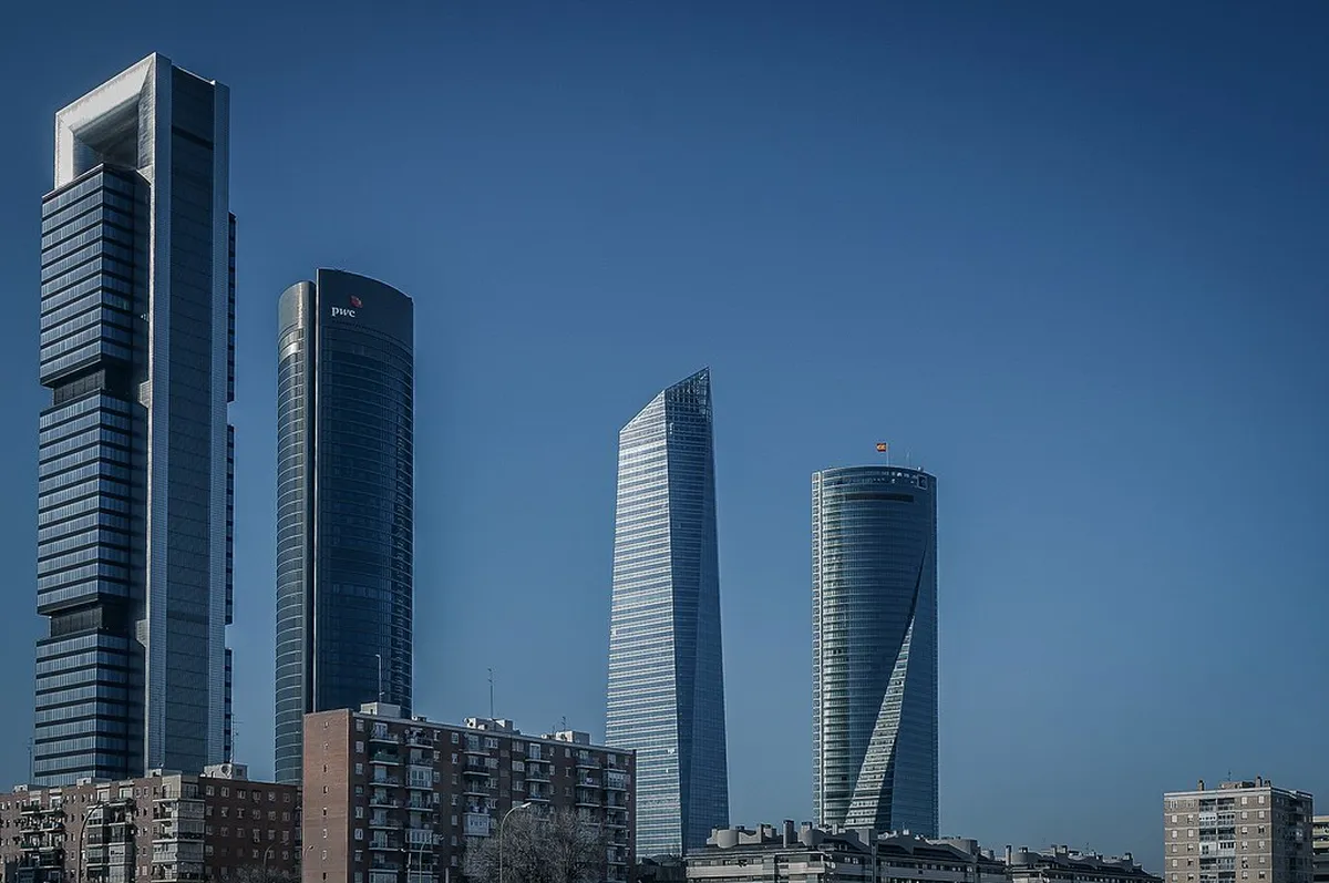 Guide to the Cuatro Torres Business Area, Madrid