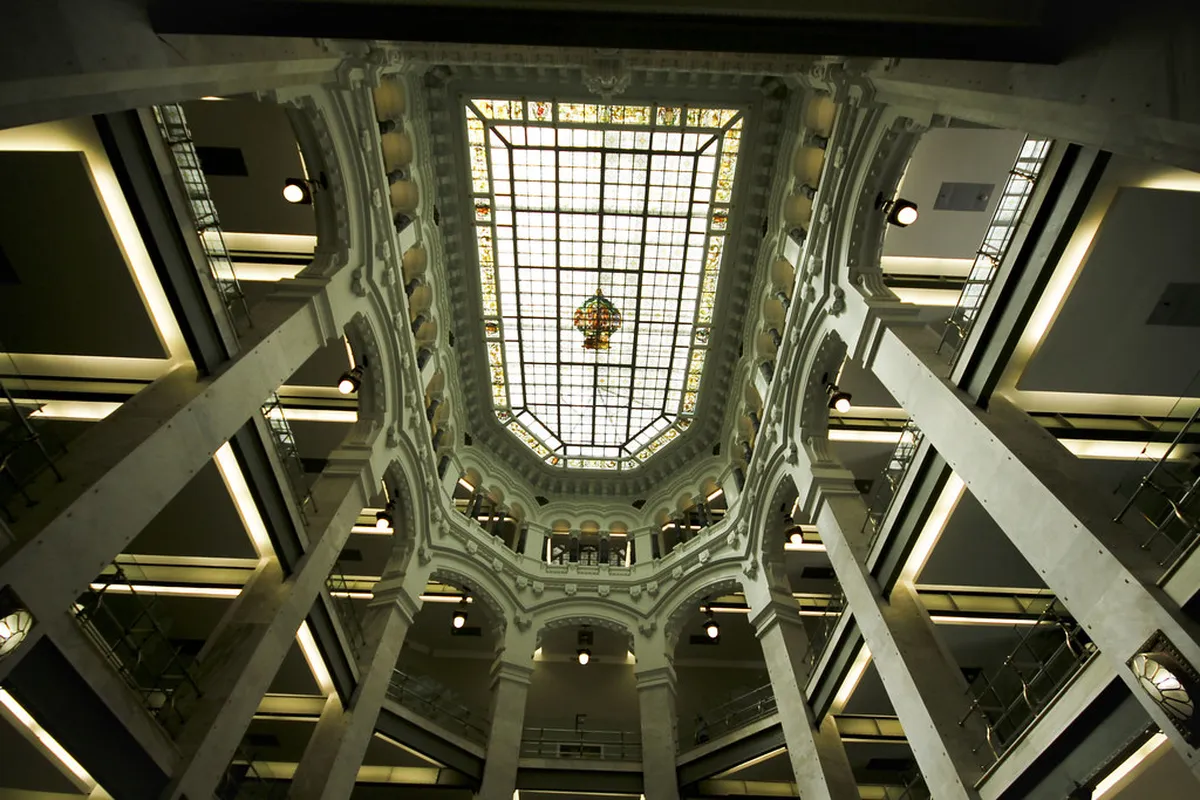 Visiting Madrid: Palacio de Cibeles Rooftop Terrace Guide