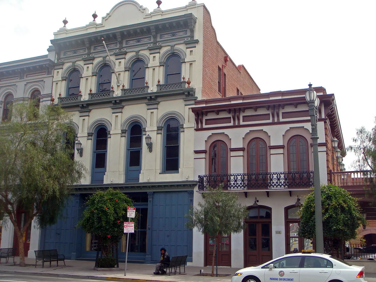 Explore Plaza de la Merced: A Guide to Málaga's Vibrant Square