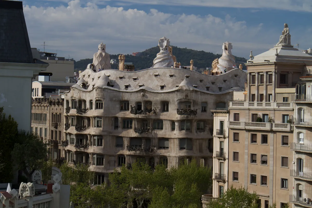 Discover Who Designed Casa Cerdá Building in Murcia