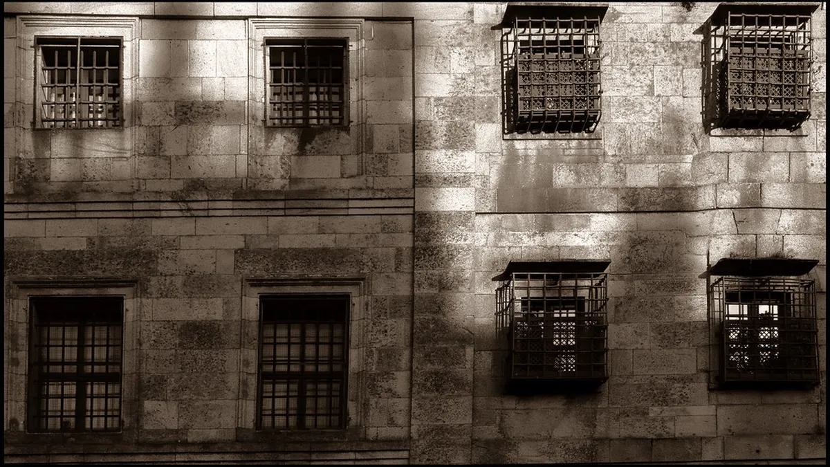 Discover Oviedo's Historic Convent of San Pelayo