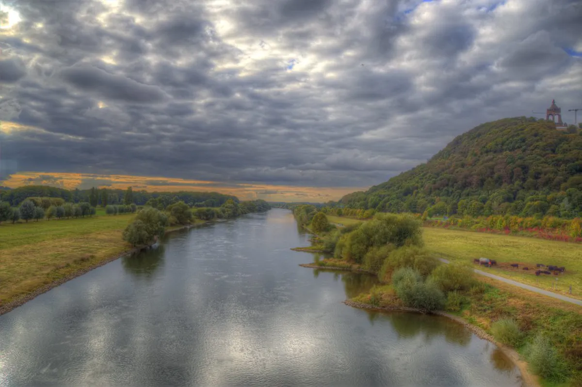 Day Trip to See Casonas Indianas from Oviedo