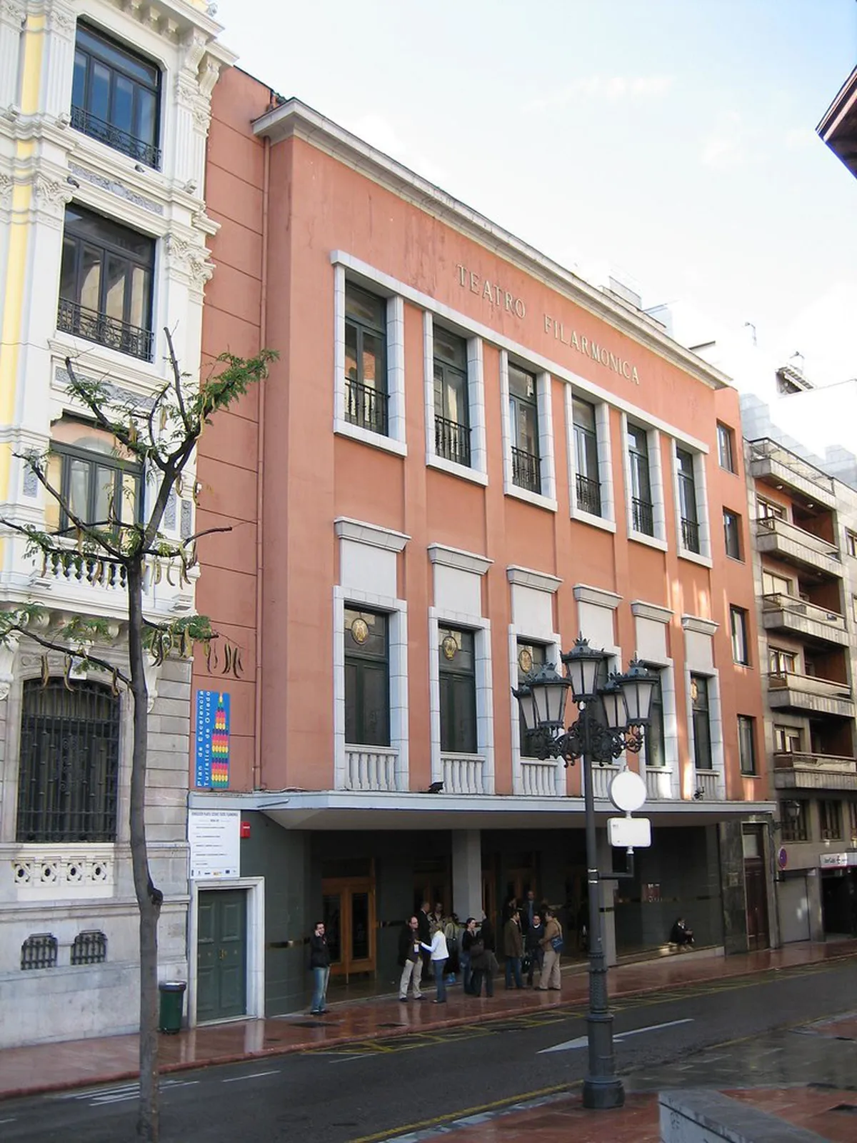 Filarmónica Theatre Exterior: Oviedo's Architectural Jewel