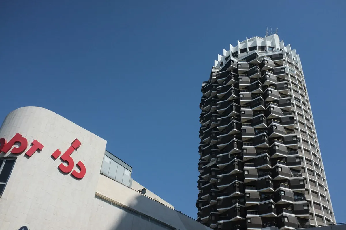 Oviedo's Modernist Buildings: A 2025 Architecture Guide