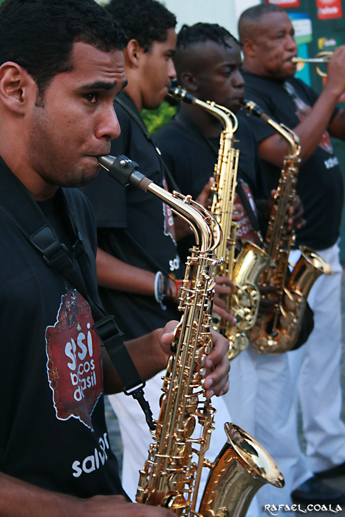 Photographing Oviedo's Filarmónica Theatre at Night