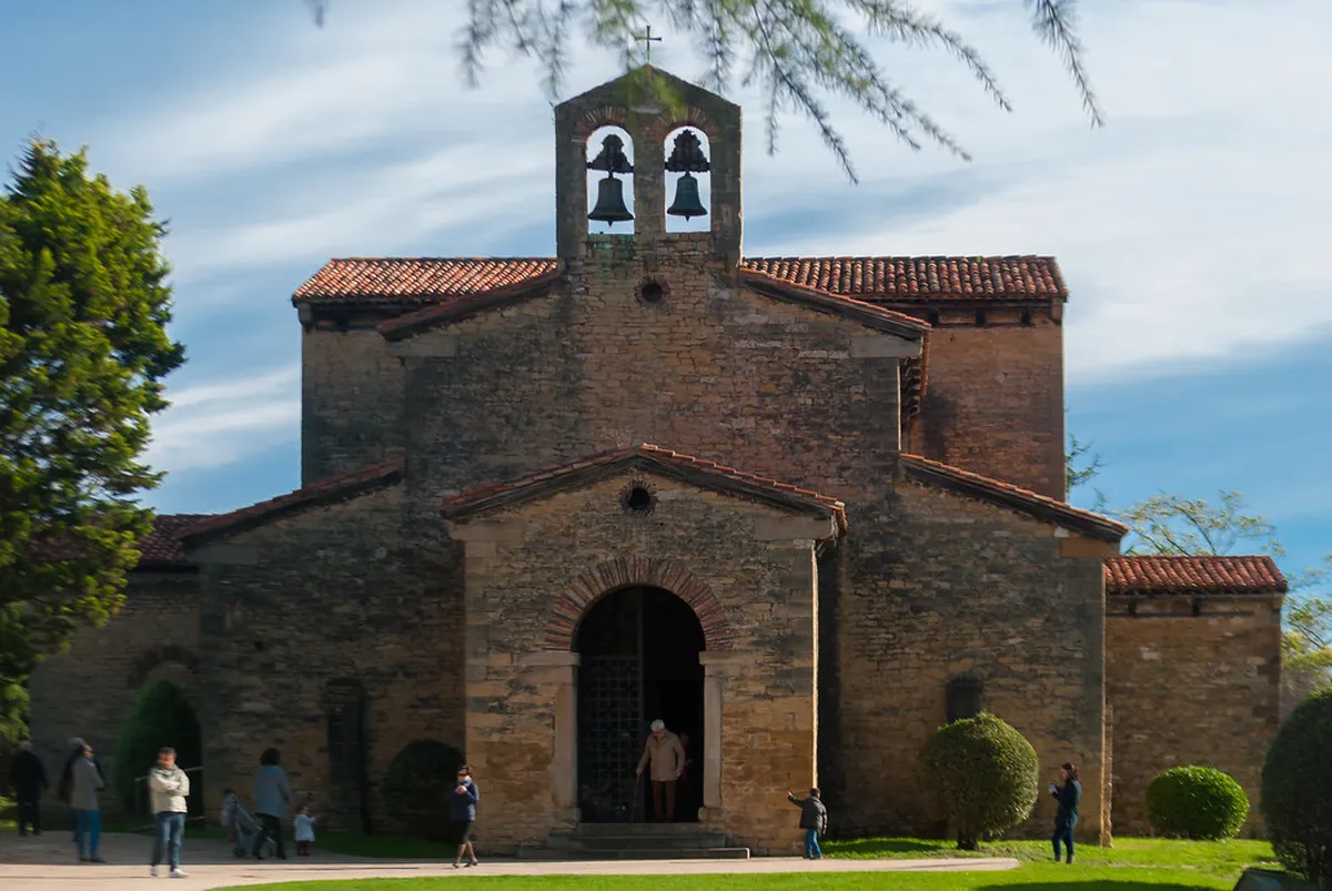 San Julián de los Prados: Oviedo's Ancient Pre-Romanesque Gem