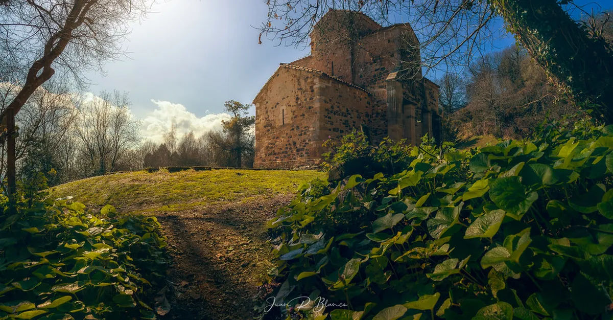 San Miguel de Lillo: Oviedo's Ancient Architectural Gem