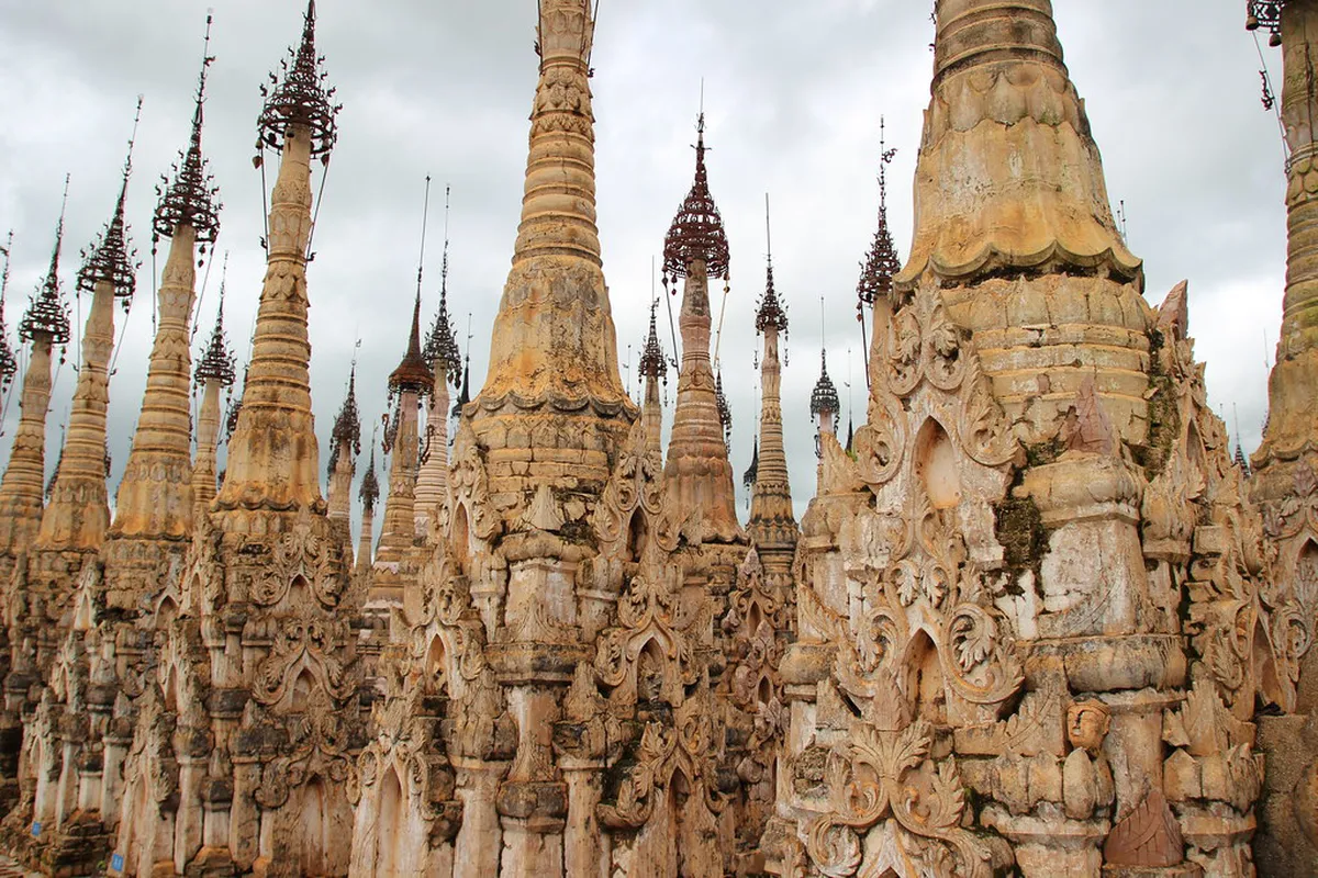 Indianos Architecture Style: Oviedo's Grand Legacy