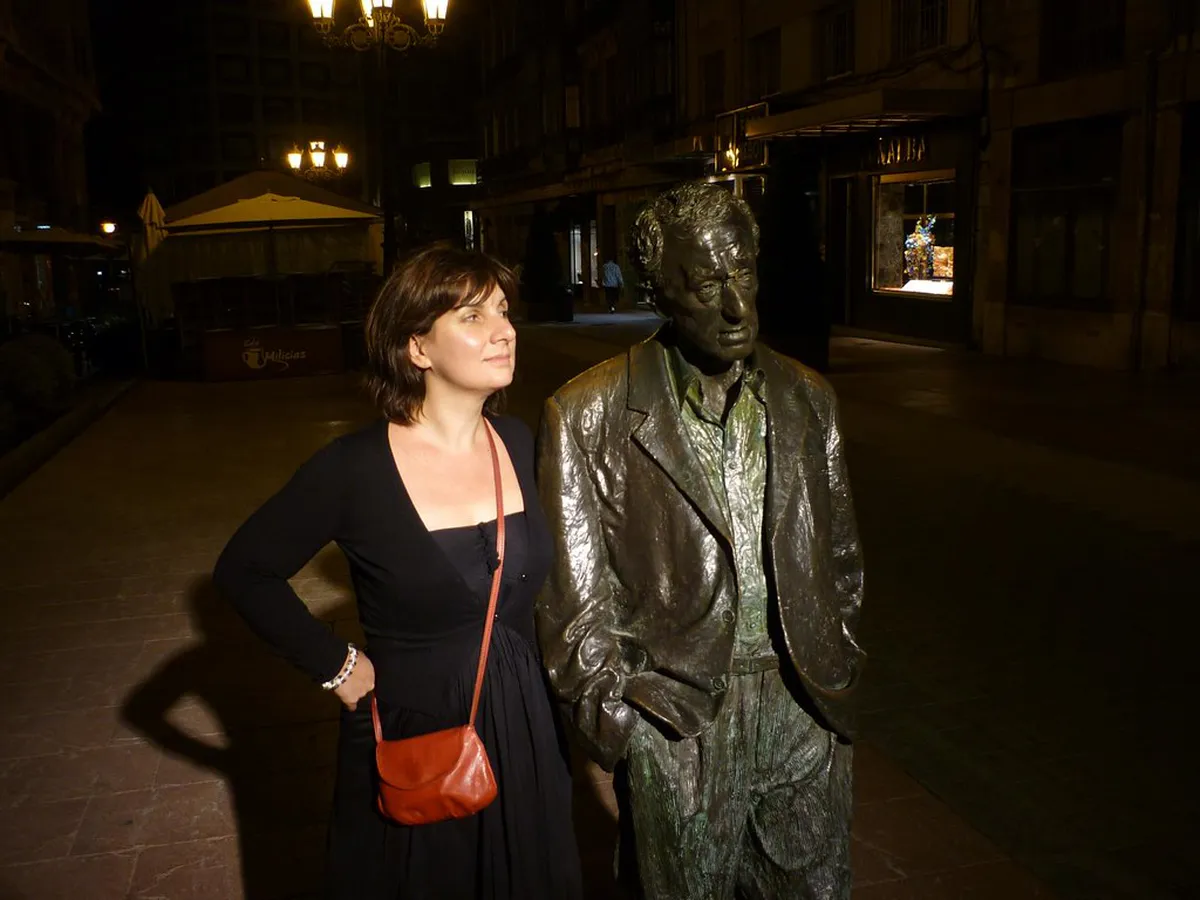 Why a Woody Allen Statue Stands in Oviedo, Spain