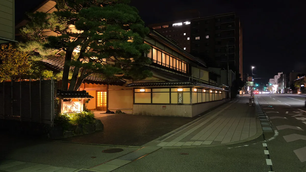 Es Baluard: Modern Design with Historic Walls in Palma