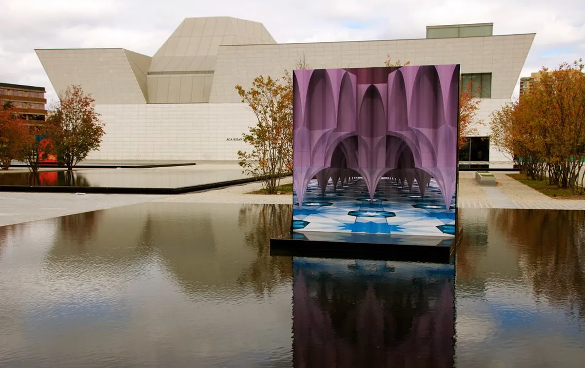 Almudaina Palace: Islamic Architectural Features in Palma