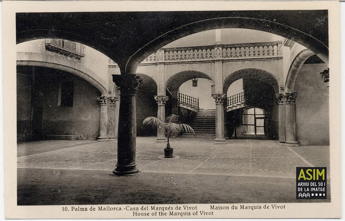 The Architecture of Can Vivot Palma: A Baroque Gem