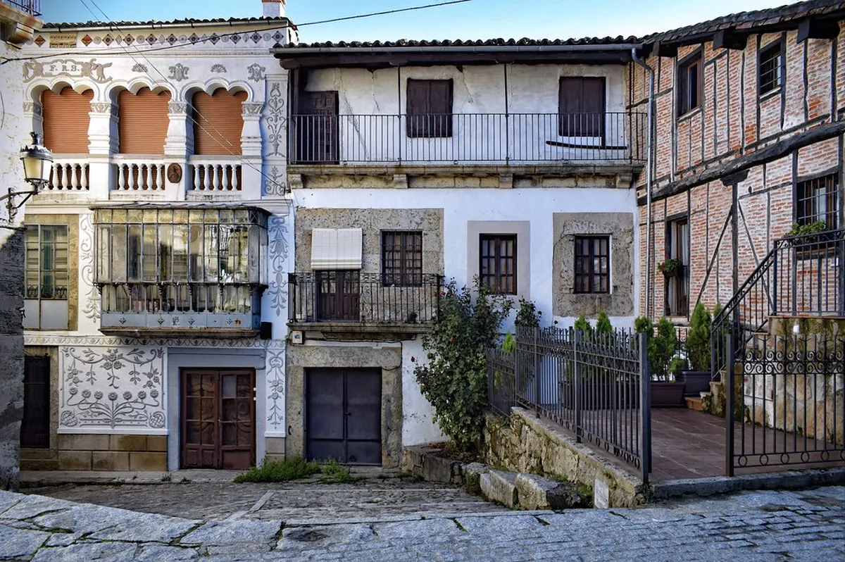 Pollença Old Town Architectural Details Guide 2025