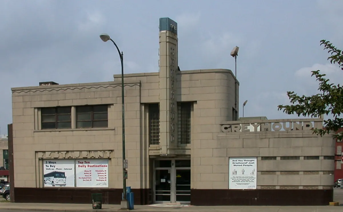 Finding Art Deco Examples in Puerto de la Cruz