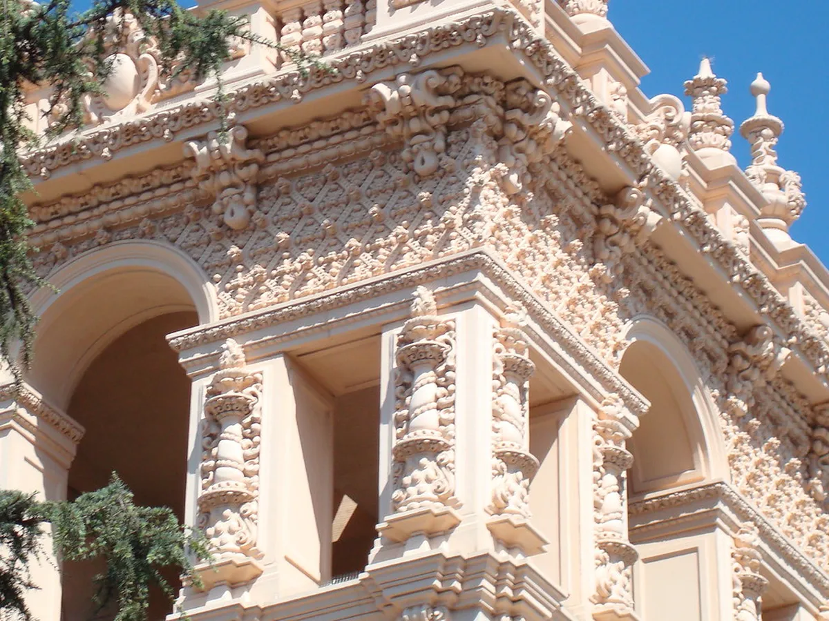 Ronda Architecture Guide: Exploring Spain's Clifftop Masterpiece