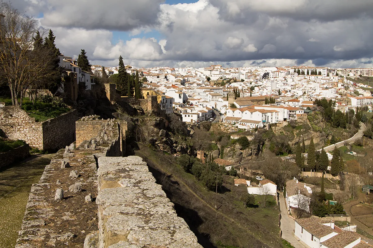 Ronda Islamic Walls Tour: Discover Ancient Defenses