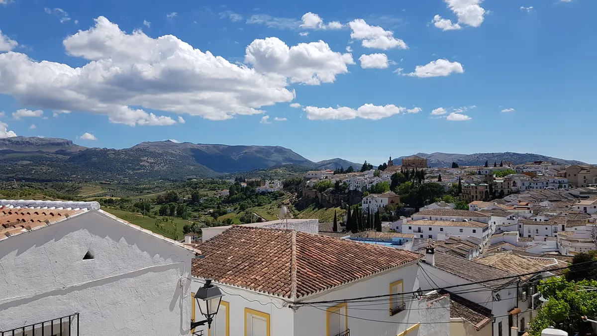 Ronda's White Villages Style: A Guide for 2025