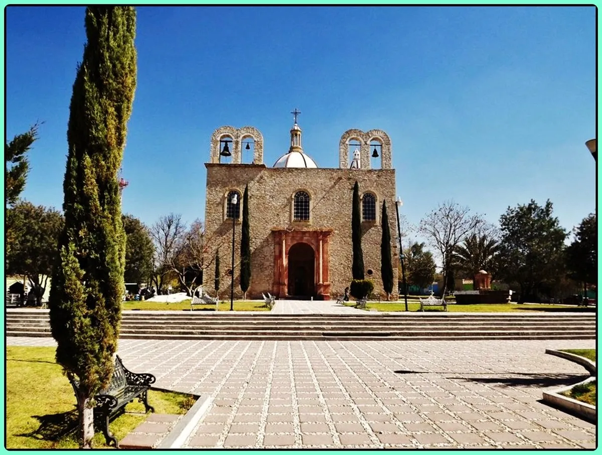 What Defines Pueblos Blancos Architecture in Ronda?
