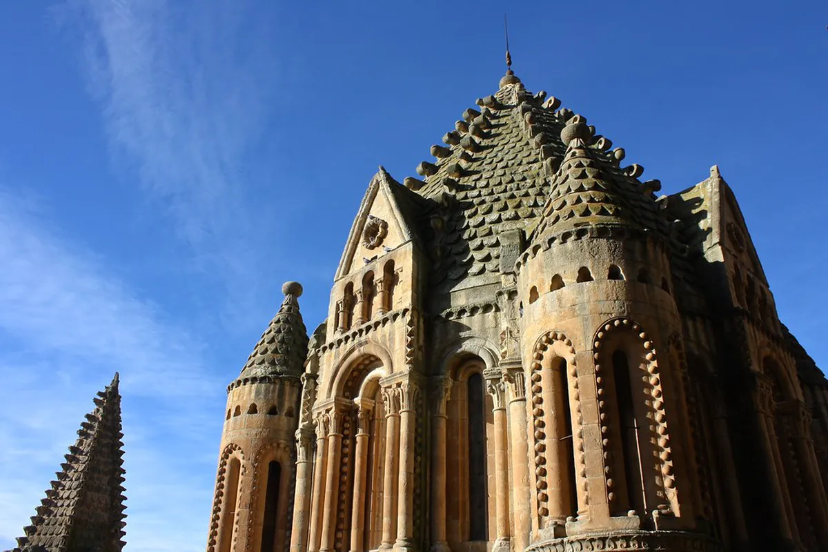 A Guide to Romanesque Churches in Salamanca, Spain