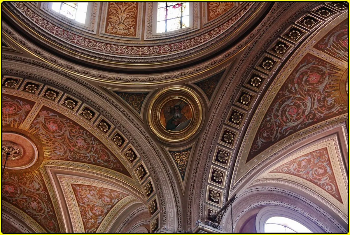 Comparing Civil and Religious Buildings in Salamanca