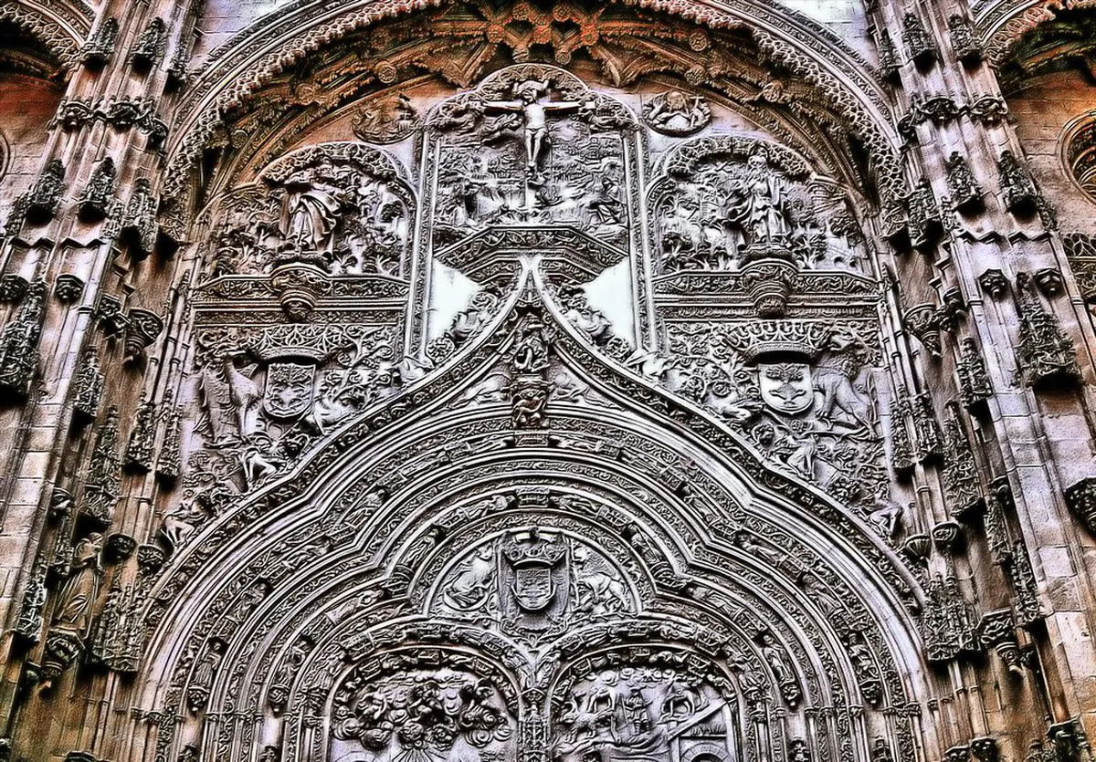 Discover Best Salamanca Architecture Tours in 2025