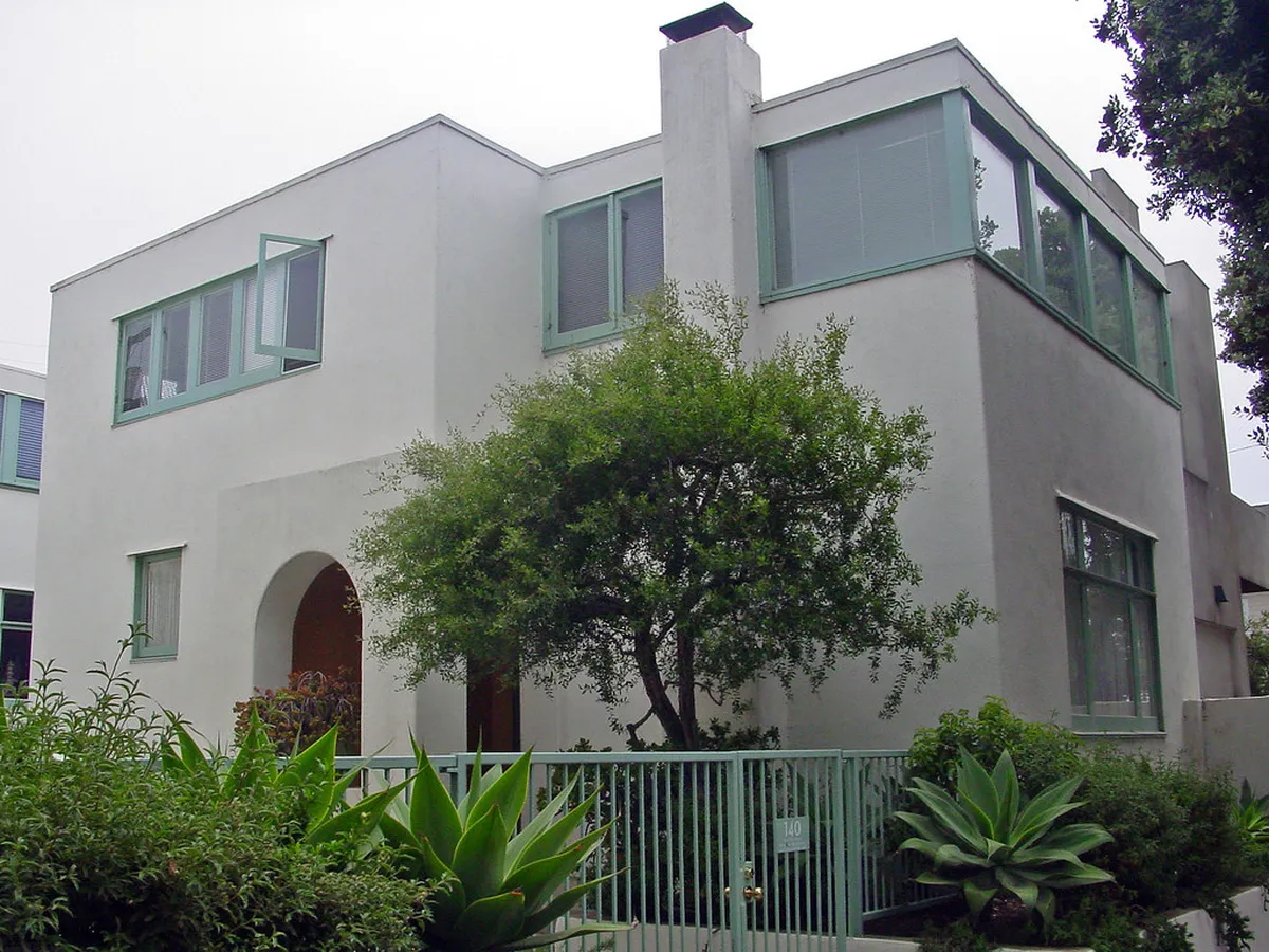 Discover Art Nouveau Buildings in Salamanca in 2025