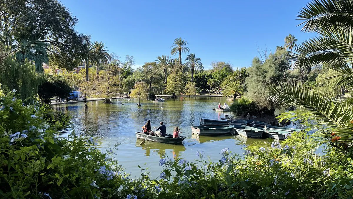 Discover Antiguo Neighborhood's Historic Villas
