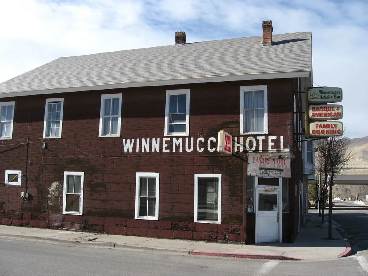 Discovering Basque Traditional Architecture in San Sebastián