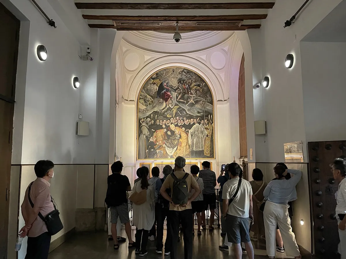 Explore Historic Buildings in San Sebastián's Parte Vieja