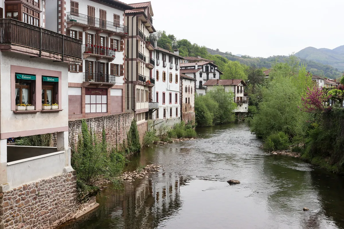Discover Basque Caserío Farmhouses Near San Sebastián