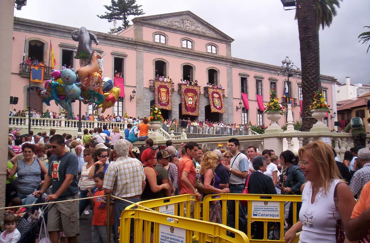 Casas Consistoriales History: Santa Cruz de la Palma's Gem