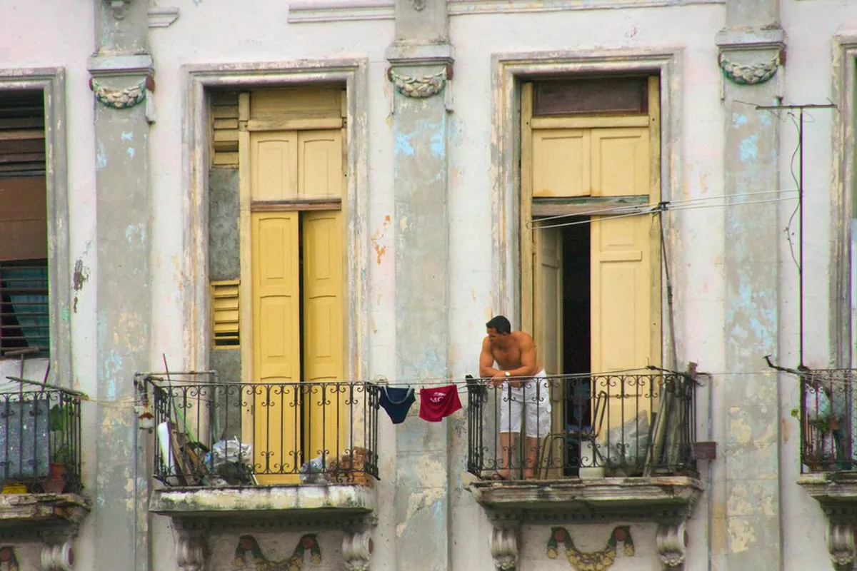 Santa Cruz Balconies: Why Different Colors Exist