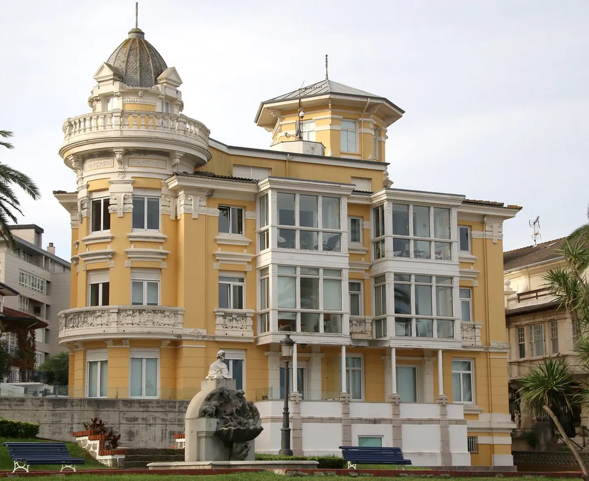 Discover Art Nouveau in Santander: A 2025 Guide