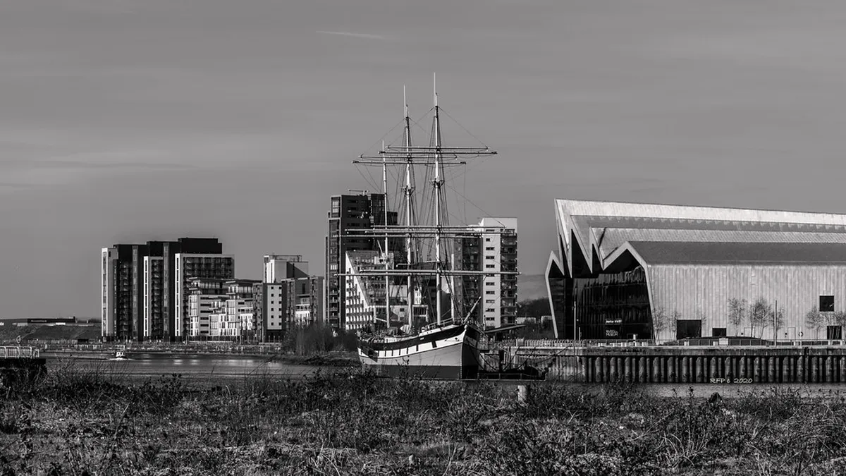 Santander's Modern Architecture Integration Guide