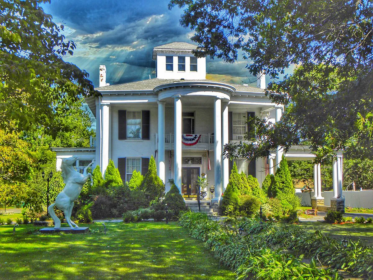 Praza do Obradoiro: Architectural Styles Guide for 2025