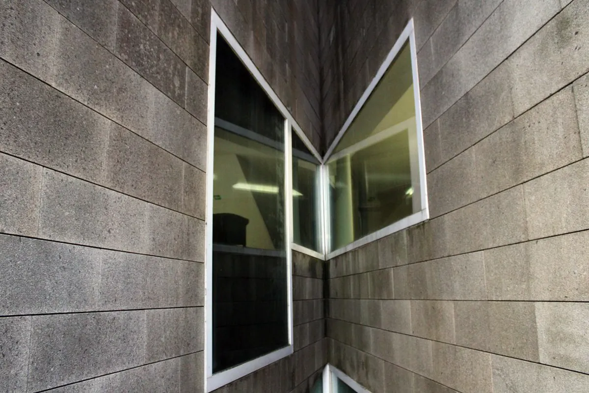 Centro Galego de Arte Contemporánea: Siza's Santiago Gem