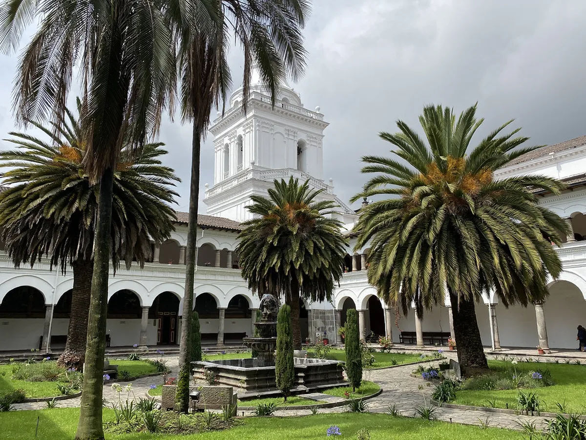 Convento de San Francisco: Santiago's Historic Gem