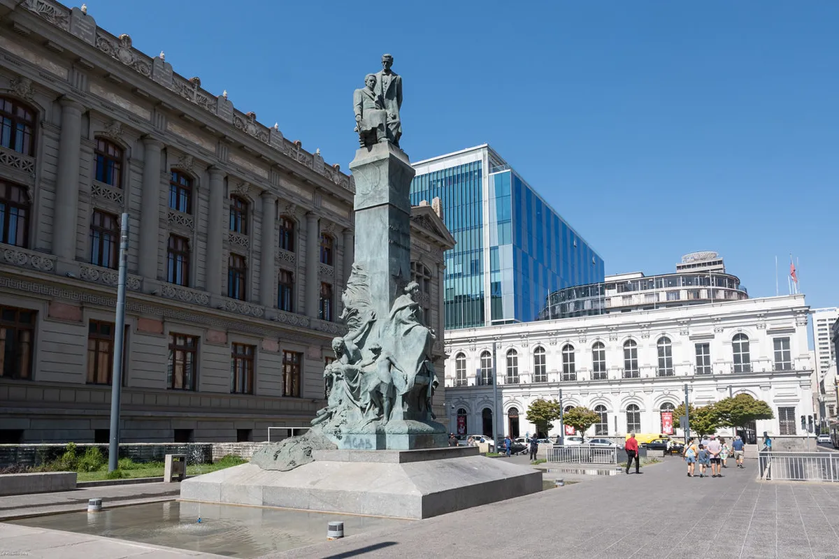 Discovering Santiago's Cathedral Architectural History