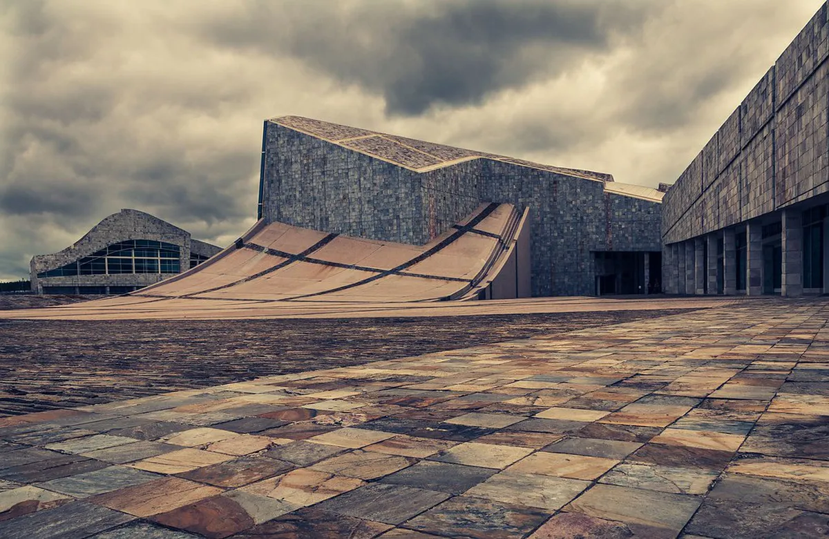 Peter Eisenman's City of Culture: Design & Impact