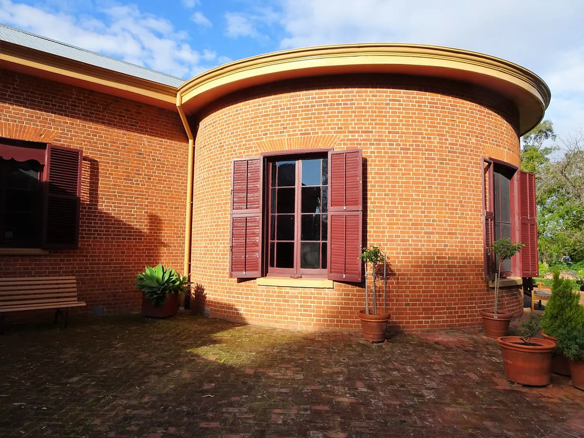 Where to Buy Architecture Guides in Santiago de Compostela