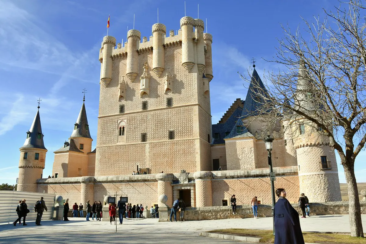 Alcázar of Segovia: Rich Architectural History Unveiled