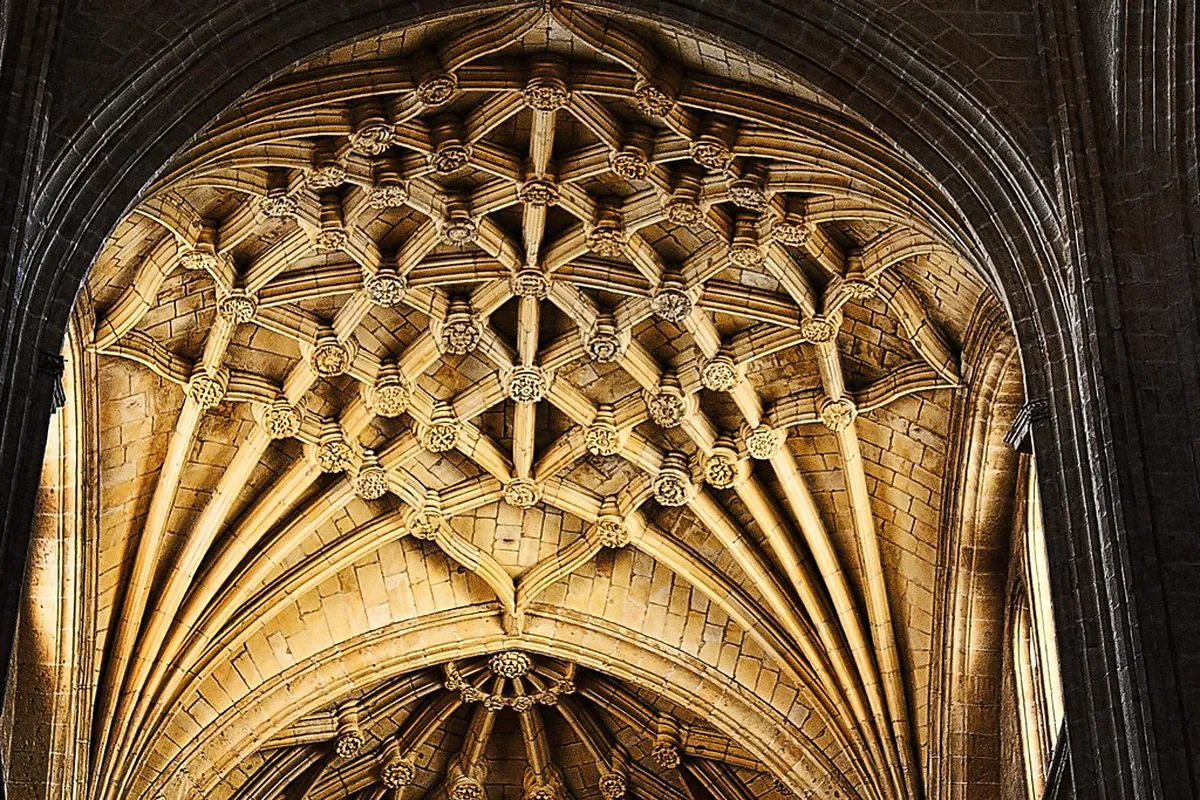 Best Books on Segovia Architecture for 2025 Travel