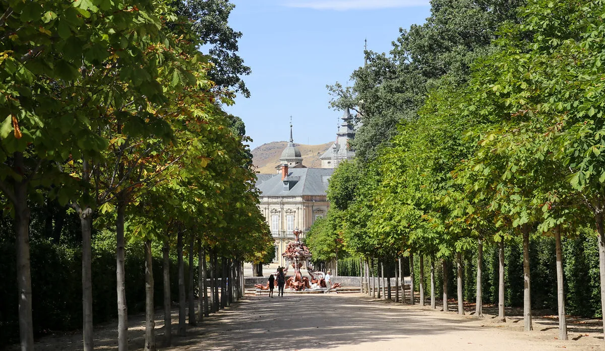 Monasterio de El Parral: Segovia's Historic Gothic Gem