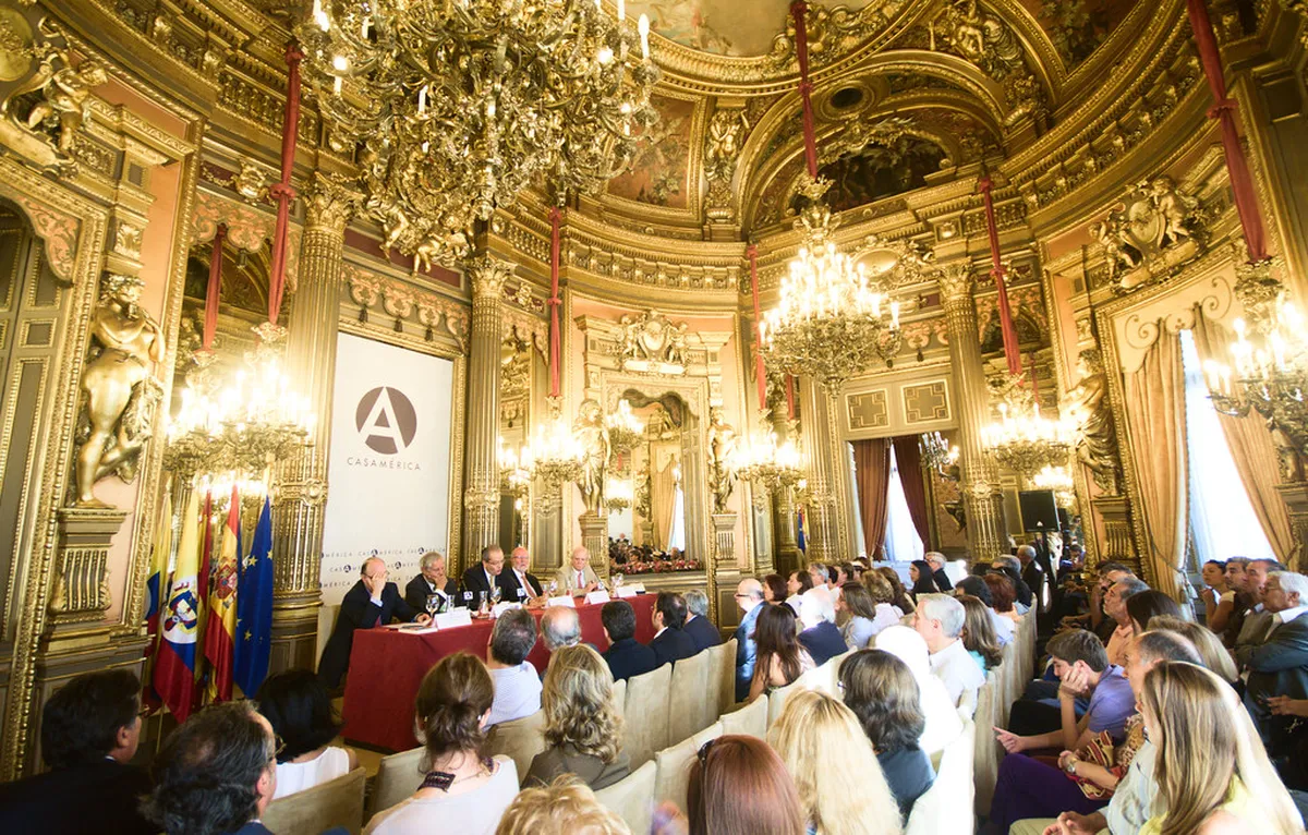 Explore Casa de los Picos: Segovia's Iconic House