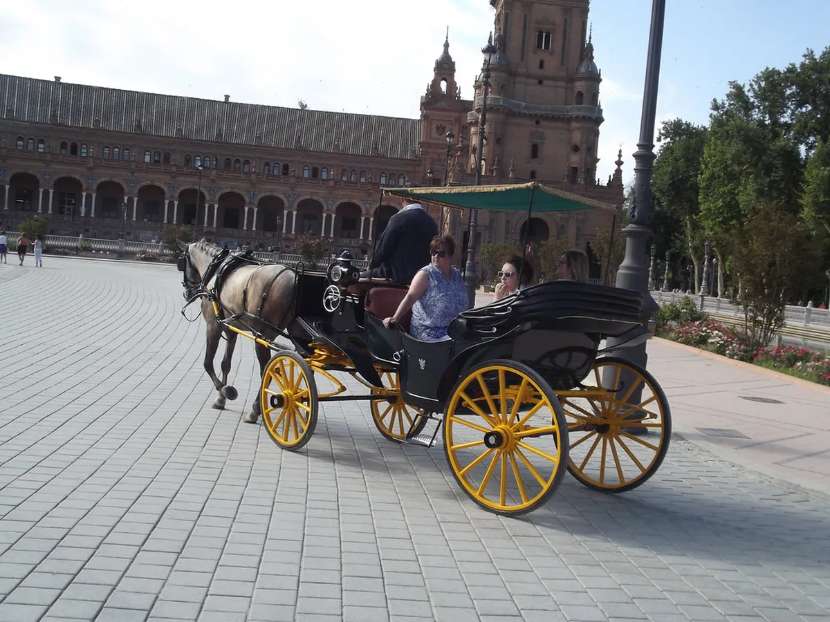 Seville's Famous Bridges: A Guide to Historic Crossings